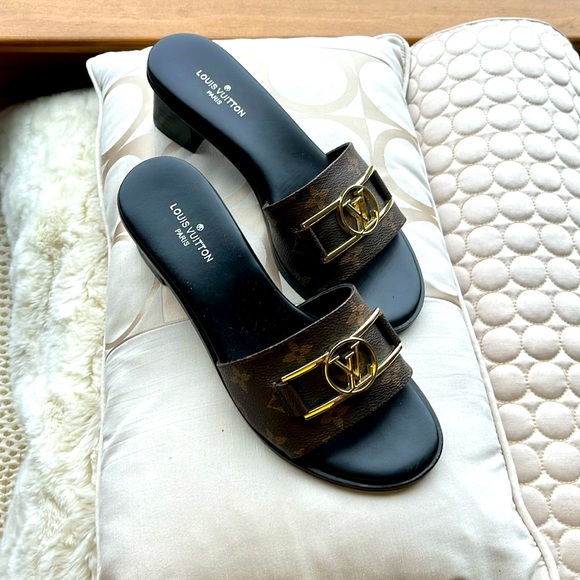 Louis Vuitton mules - Picture 1 of 3